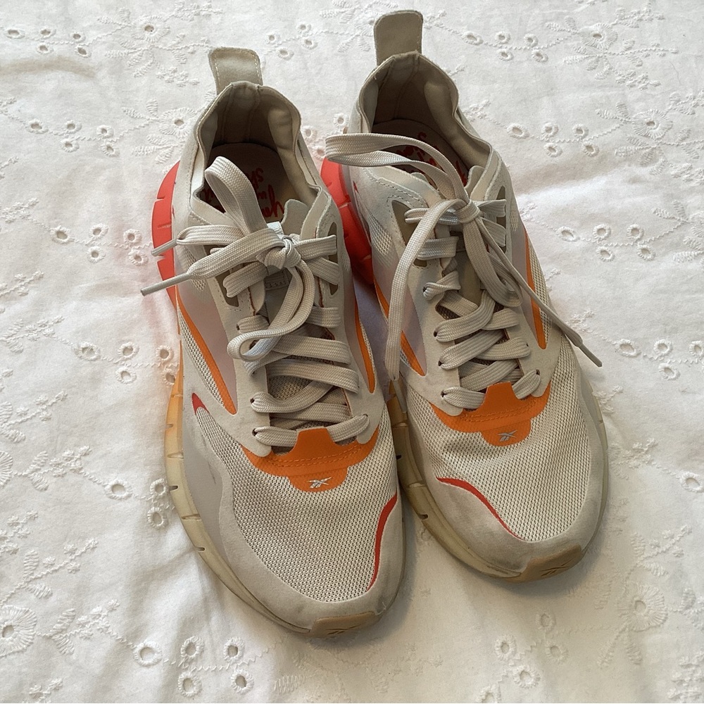 Women’s Reebok Zig Kinetica Size 8.5.   -5